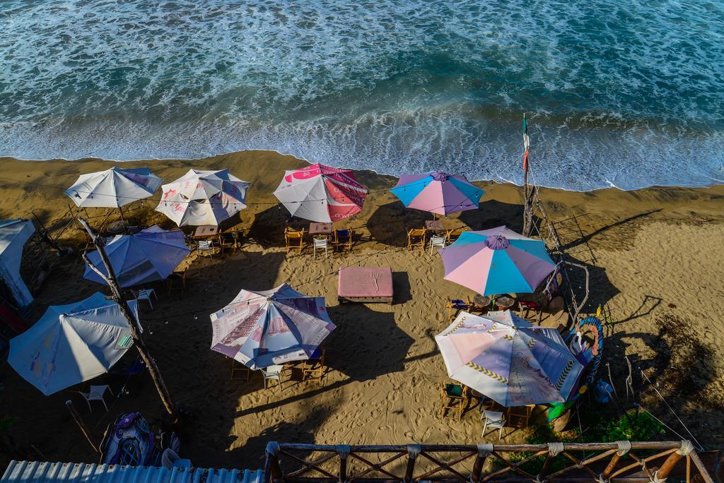 Hostal Olas Altas 曼萨尼约 外观 照片